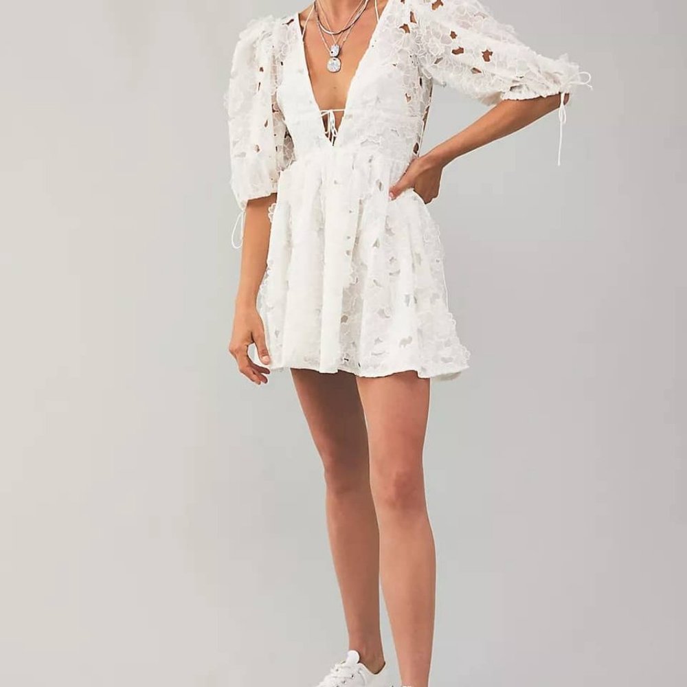 NWT - For Love & Lemons Serena White Mini Dress (Small)